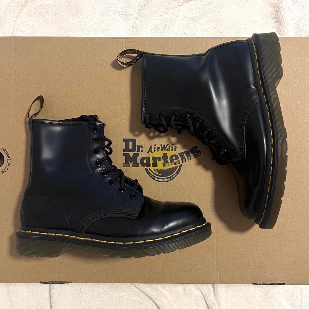 black dr martens 1460 bex smooth leather lace up boots